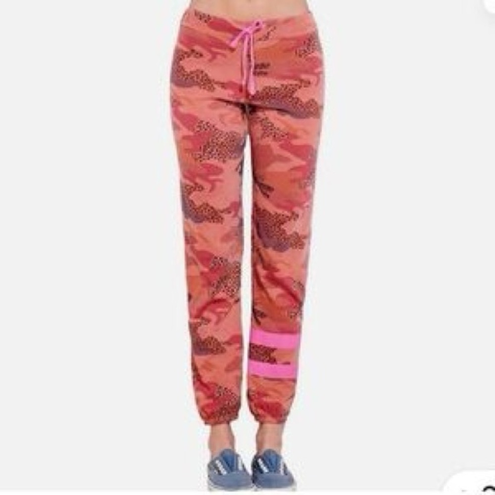 Sundry Pink Camouflage Jogger Pants